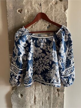Women's Navy Blue Floral Top